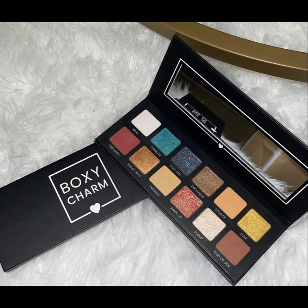 Boxycharm eyeshadow palette